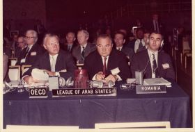 Ministrul de finante al RSR,Florea Dumitrescu la Sesiunea anuala - 1972 - a FMI si Bancii Mondiale. Washington sept. 1972.
