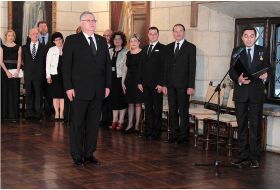 Preşedintele Director General al SRR la ceremonia de acordare a decoraţiei regale &quot;Nihil sine Deo&quot;.