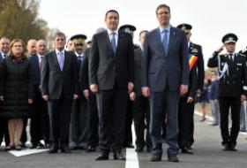 Premierii Rom&acirc;niei şi Serbiei, Victor Ponta şi Aleksandar Vučić.