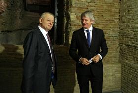 Primarul general al Bucureştiului Sorin Oprescu şi ministrul fondurilor europene, Eugen Teodorovici.