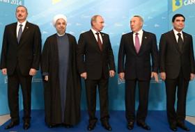 Liderii statelor participante la summit-ul de la Astrahan.