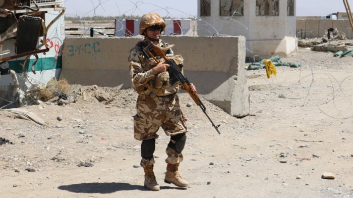 Soldat rom&acirc;n &icirc;n Kandahar.