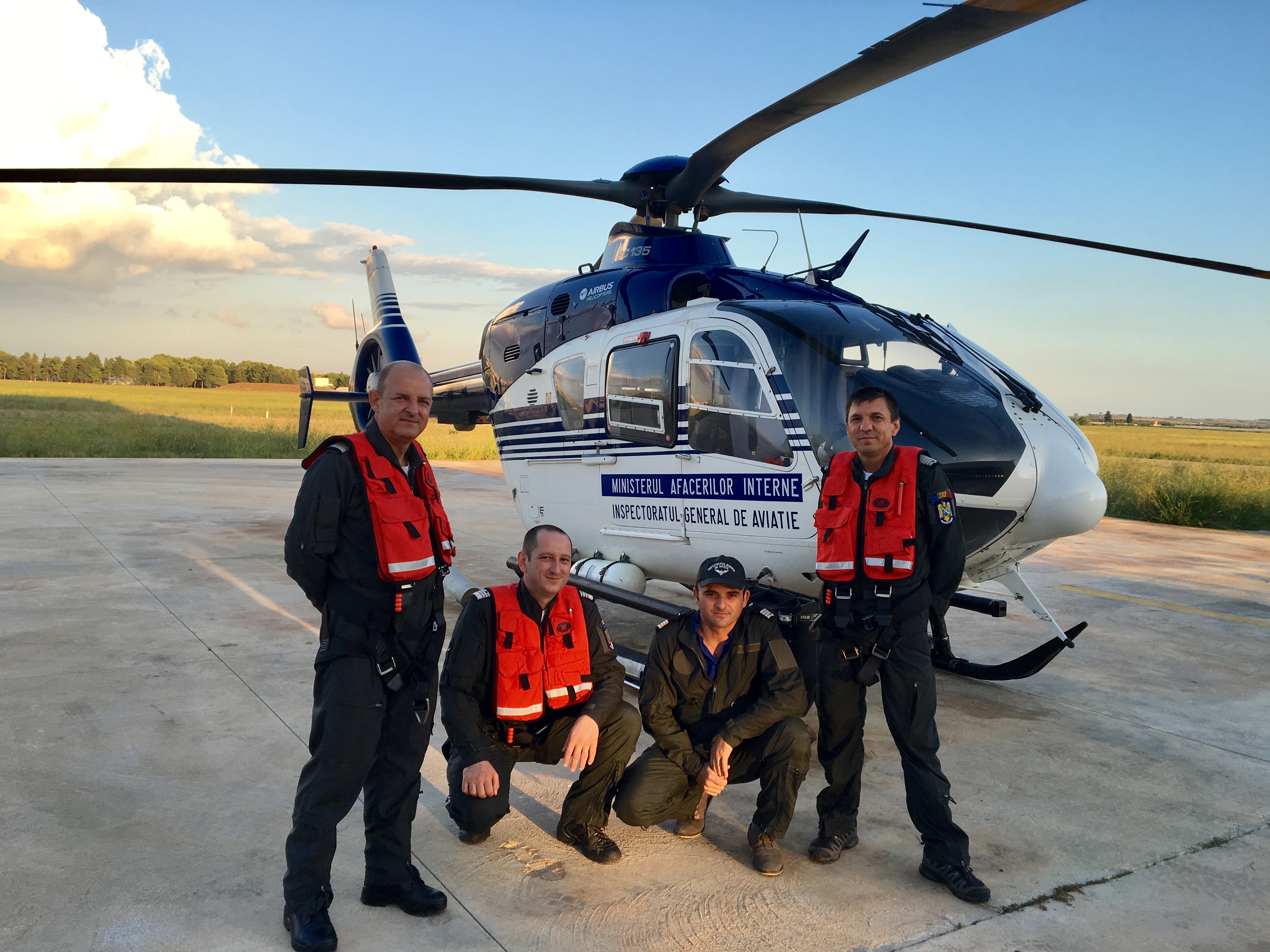 Echipajul rom&acirc;nesc din Aeroportul Grottaglie se schimbă din zece &icirc;n zece zile.