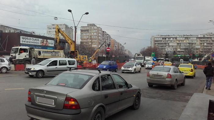 Lucrările la pasajul de la Piața Sudului.