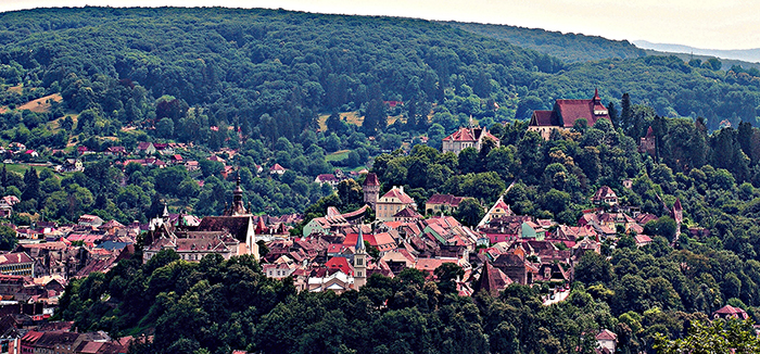  Panoramă a municipiului Sighişoara. Credit:  http://richisinfo.ro/ro/istoria-sasilor-transilvania/