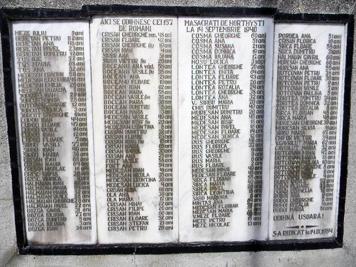  Placă comemorativă cu numele locuitorilor ucişi din comuna Ip, judeţul Sălaj de autorităţile ungare: 13-14 septembrie 1940. Credit: http://a1.ro