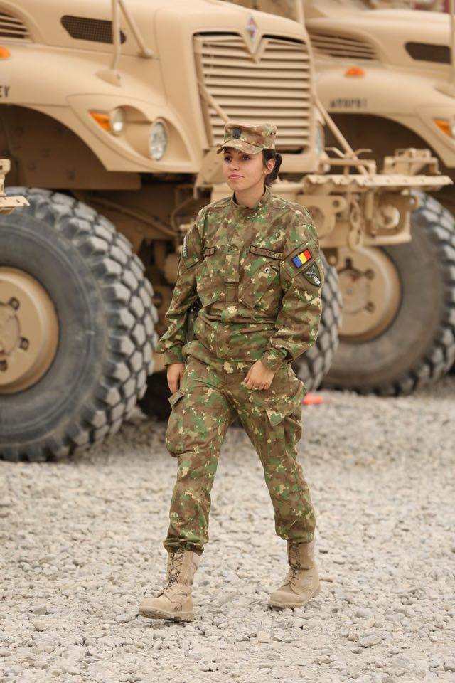 sink Min group Femeie-militar în Afganistan: Am renunțat la tocuri pentru bocanci |  Românii de pretutindeni | România Actualitați