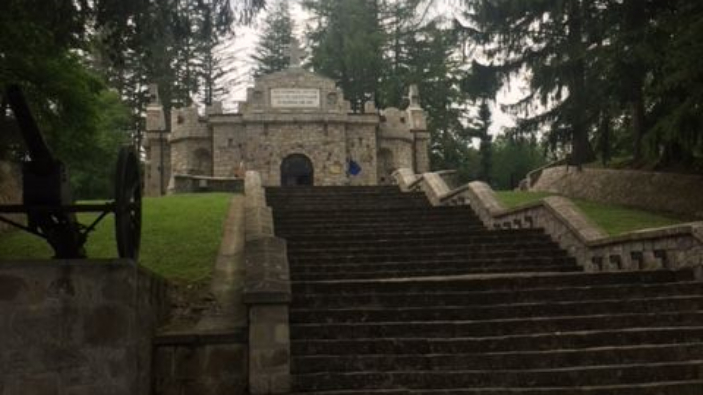 Mausoleul din Soveja.