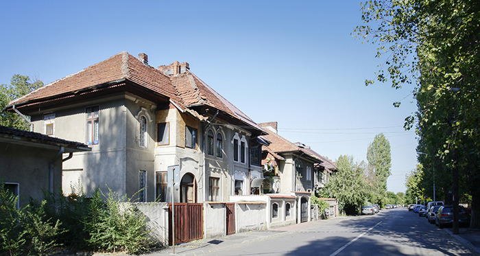  Lociunţă construită de Societatea Comunală &icirc;n perioada interbelică. Zona Fabricii de Chibrituri. Credit: https://asz.ro/wp-content/uploads/2019/11/Fabrica-de-Chibrituri-002.jpg