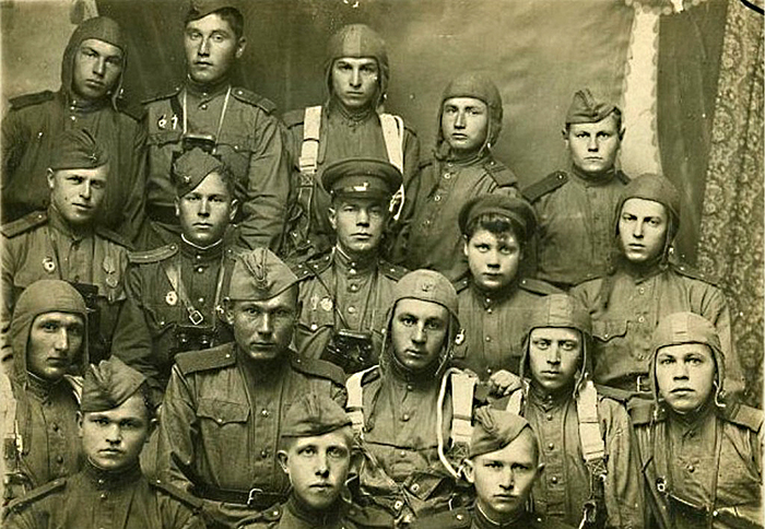 Grup paraşutişti sovietici în timpul războiului
