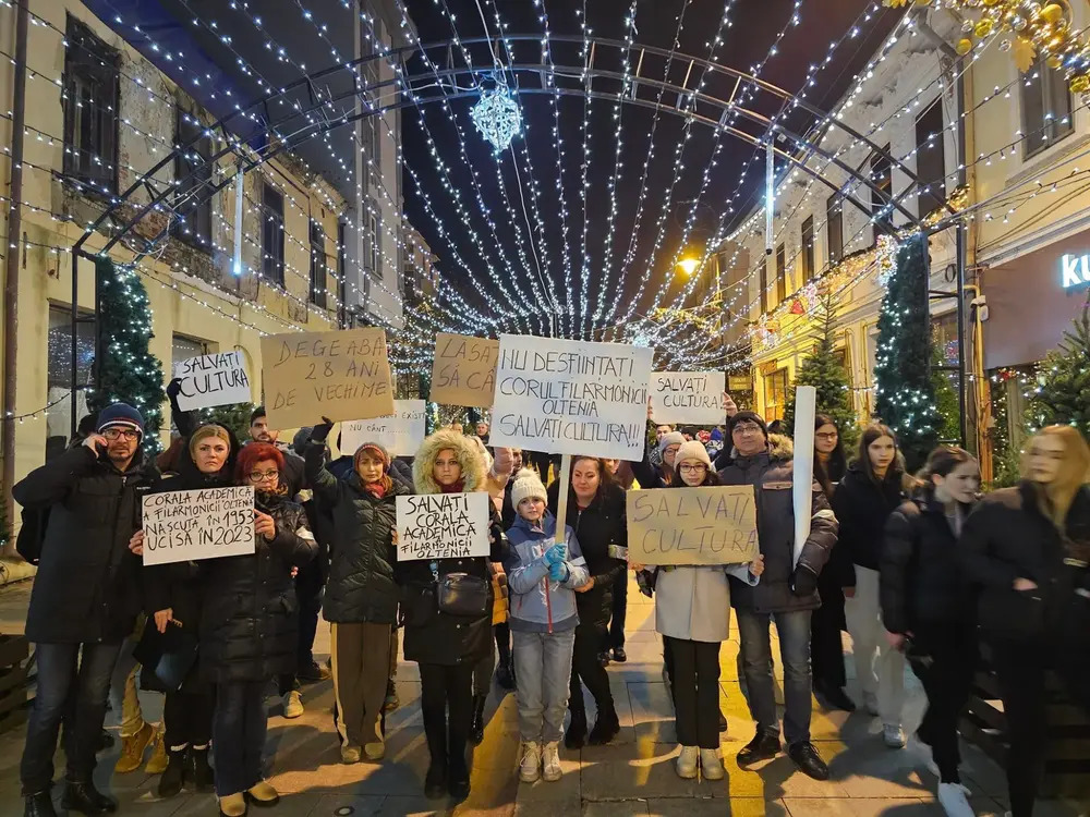 Mii de craioveni au semnat petițiile online create pentru sprijinirea instituțiilor de cultură din oraș.