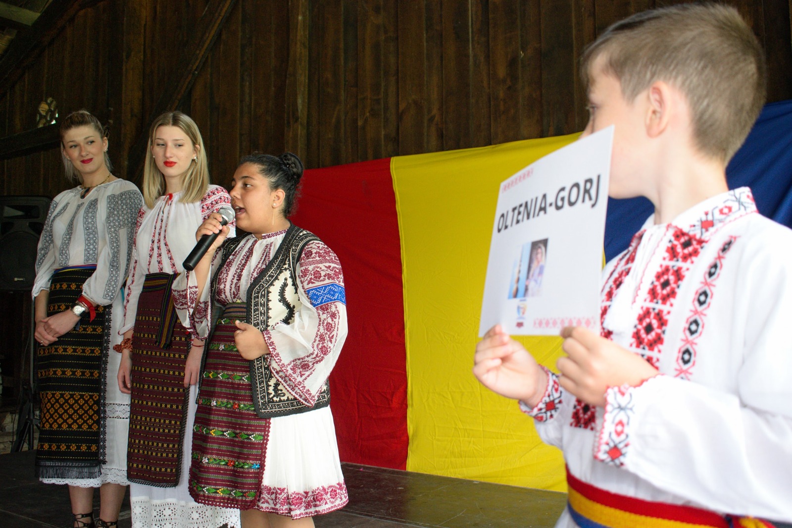 Ziua Iei, sărbătorită in Spania, la evenimentul “Asturia se îmbracă în IE”.