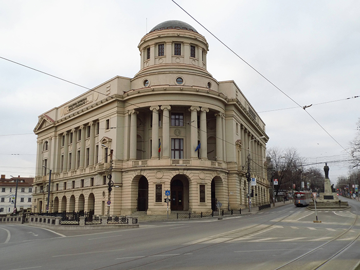 Biblioteca Central Universitară "Mihai Eminescu", Iaşi constriută de antreprenorul Emil Prager