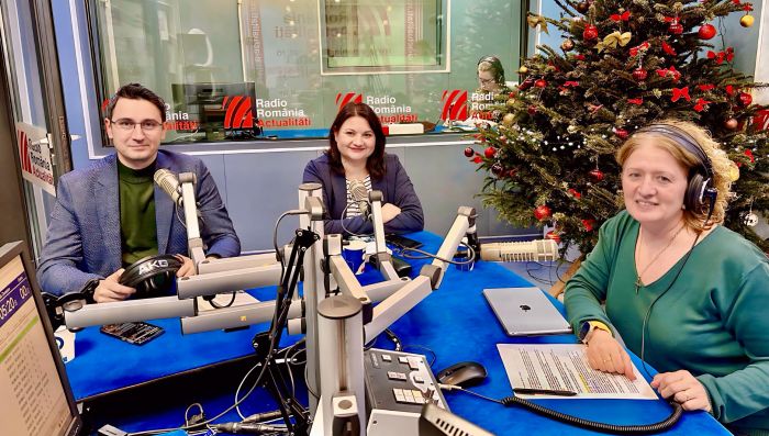 Antonio Momoc și Romina Surugiu, în studioul Serviciuluid de noapte cu Maria Țoghină.