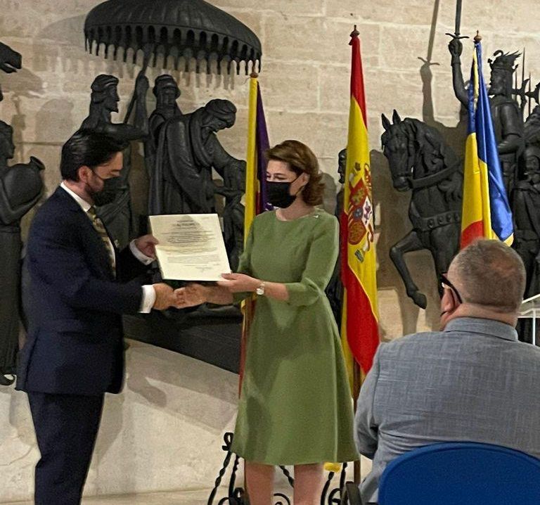 La ceremonia de înmânare a Exequaturului de către ES doamna Ambasador Dancău.