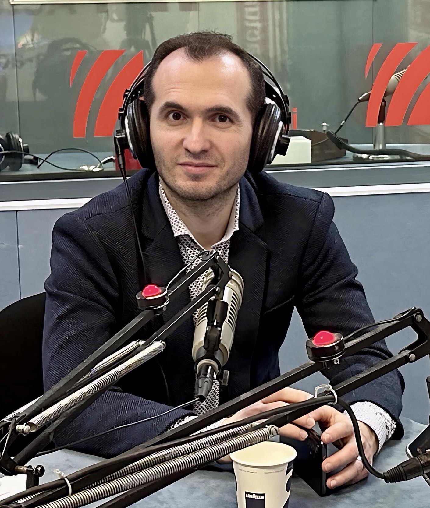 Ionuț Ciurea, în studioul Serviciului de noapte cu Maria Țoghină.