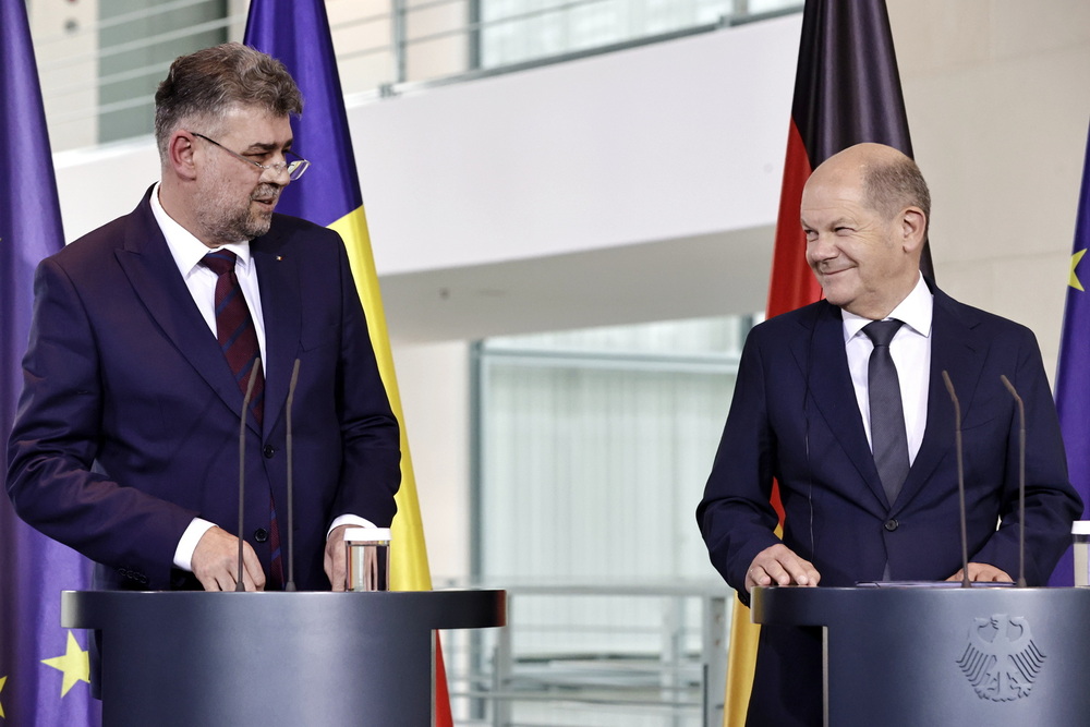 Arhivă. Conferință de presă comună susținută de premierul României, Marcel Ciolacu, și de Cancelarul Federal al Republicii Federale Germania, Olaf Scholz. (4 iulie 2023)