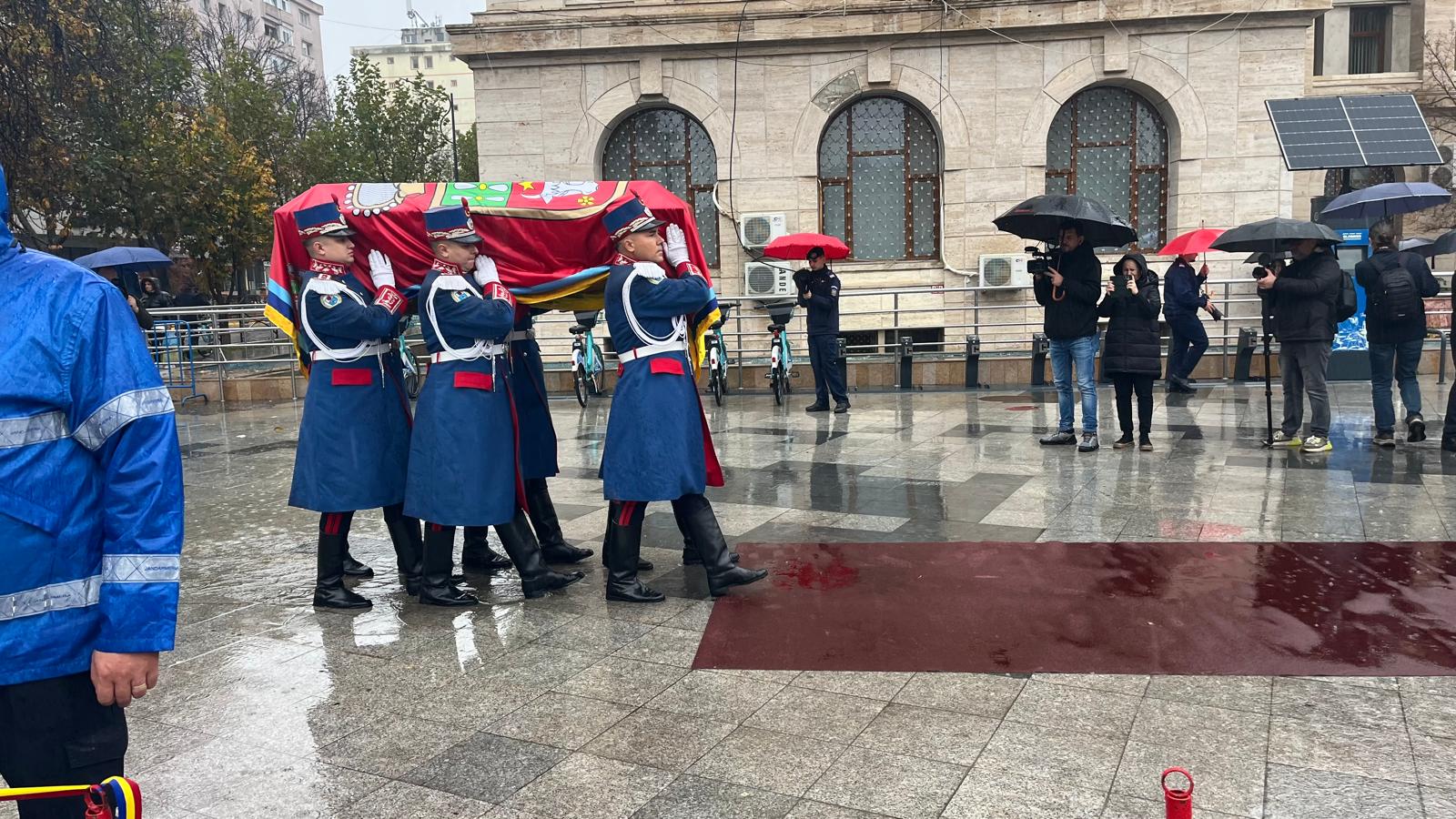 Sicriul domnitorului Grigore Alexandru Ghyka a ajuns la Focșani.