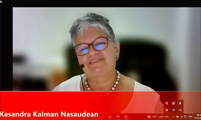 Kasandra Kalman Năsăudean, fondatorul și directorul editorial al publicației Occidentul Românesc, în studioul emisiunii Serviciul de noapte cu Maria Țoghină.