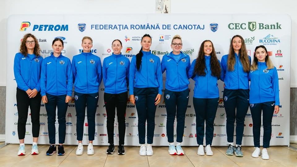 Echipajul feminin de 8+1