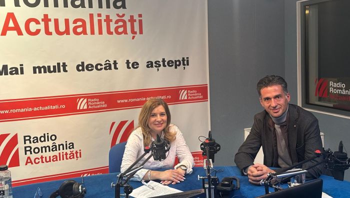 Avocatul român Marius Villi Sârbu, invitat la emisiunea Românii de pretutindeni, alături de Luminița Voinea, realizatoarea emisiunii.