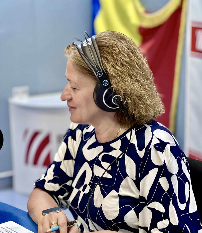 Maria Țoghină, realizatoare a emisiunii Serviciul de noapte.