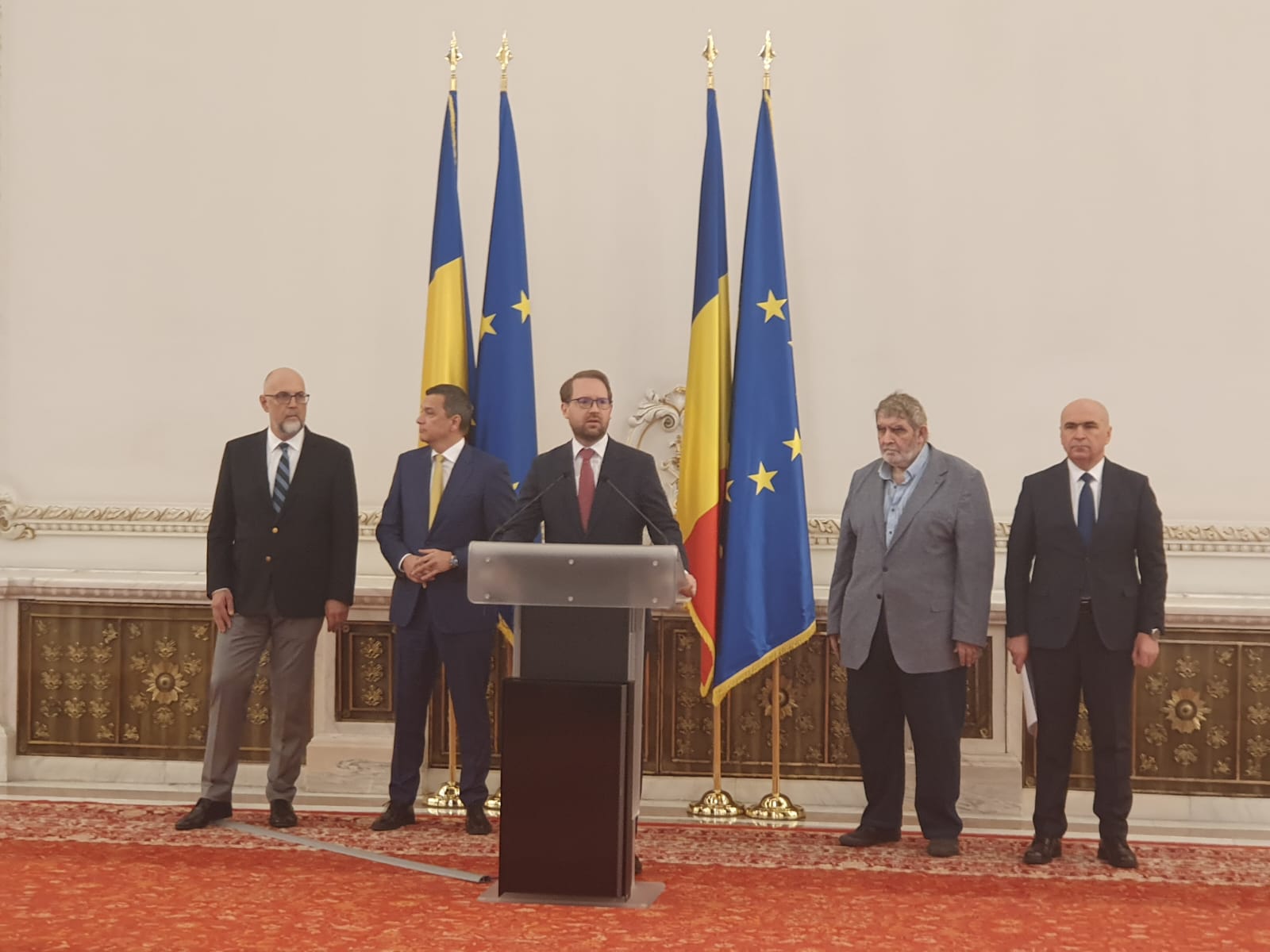 Președintele USR Dominic Fritz la semnarea acordului de guvernare PSD-PNL-USR-UDMR-Minorități, București, 23 iunie 2025.