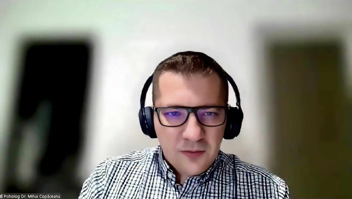 Psihologul Mihai Copăceanu, la emisiunea Serviciul de noapte cu Maria Țoghină.