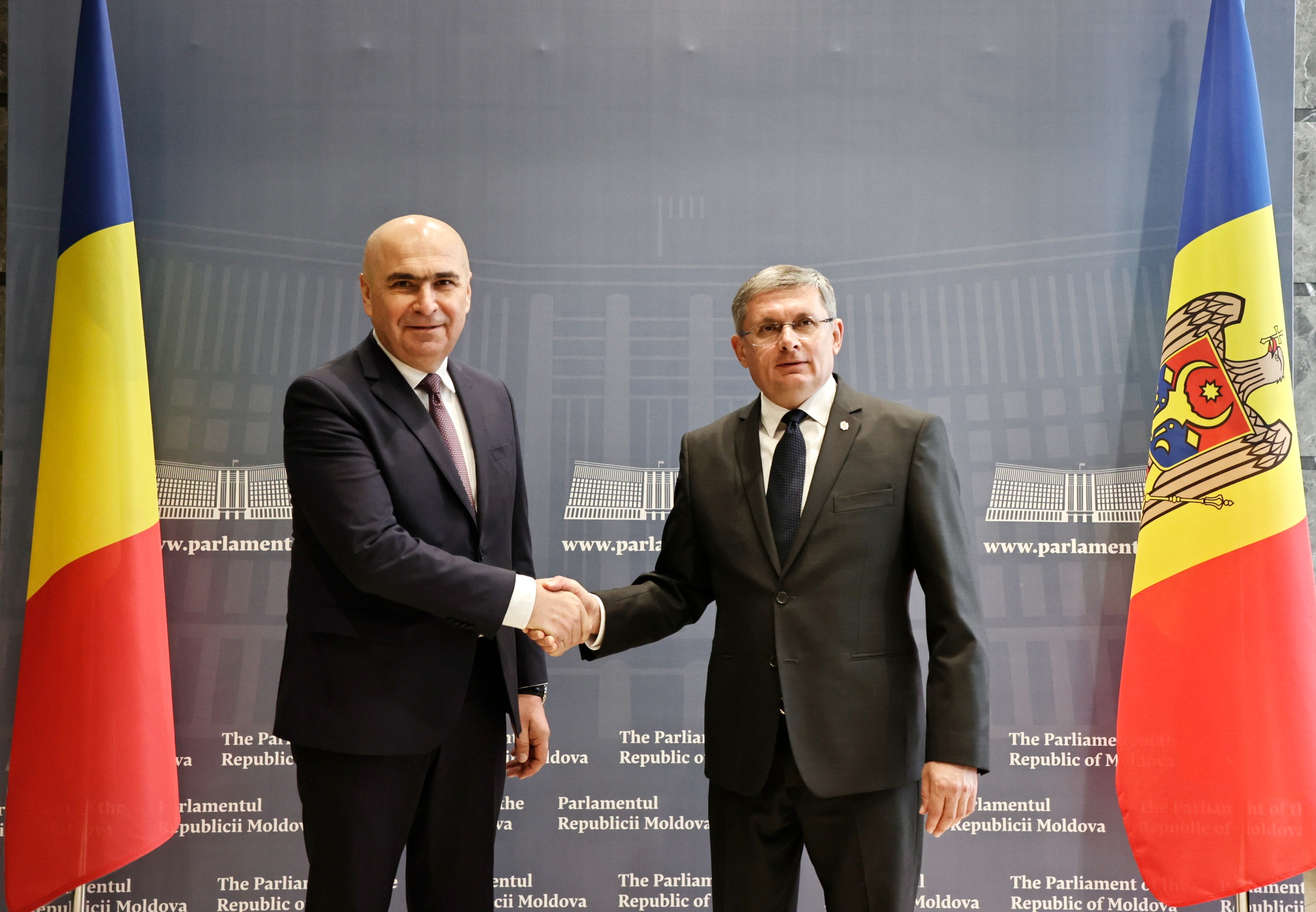 Premierul Ilie Bolojan și președintele Parlamentului din Republica Moldova, Igor Grosu.