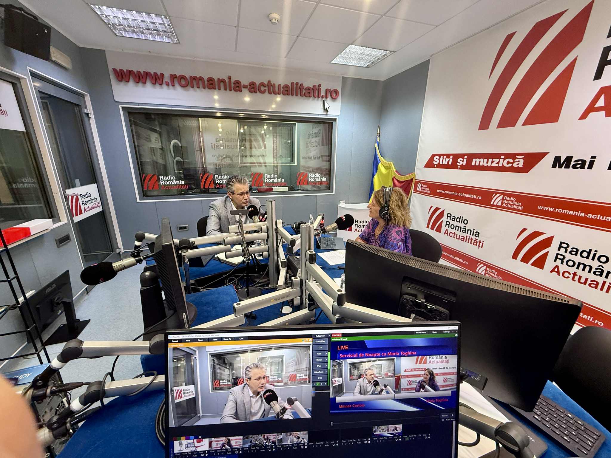 Mihnea Costoiu, rectorul Universității Politehnice București, în studioul Serviciului de noapte cu Maria Țoghină.