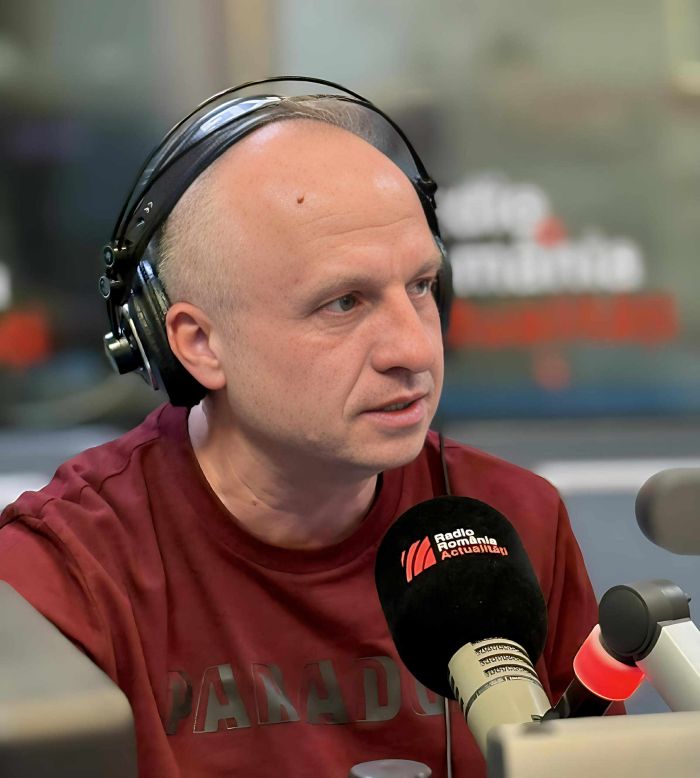 Alin Popescu, antreprenor și jurist, în studioul emisiunii Serviciul de noapte cu Maria Țoghină.